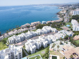 房地产在 LAR Bay — look at the real estate search engine GEOLN.COM. 照片 2