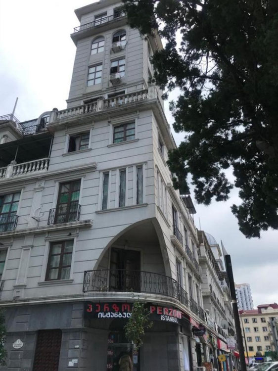 4房公寓出售 — 来自开发商和业主的房地产搜索引擎 GEOLN.COM. 照片 1