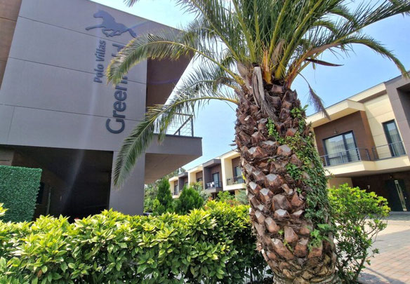 Venta de casa adosada en Batumi Polo villas
