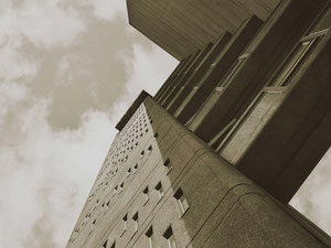 Real estate in Balfron Tower — look at the real estate search engine GEOLN.COM. Photo 4