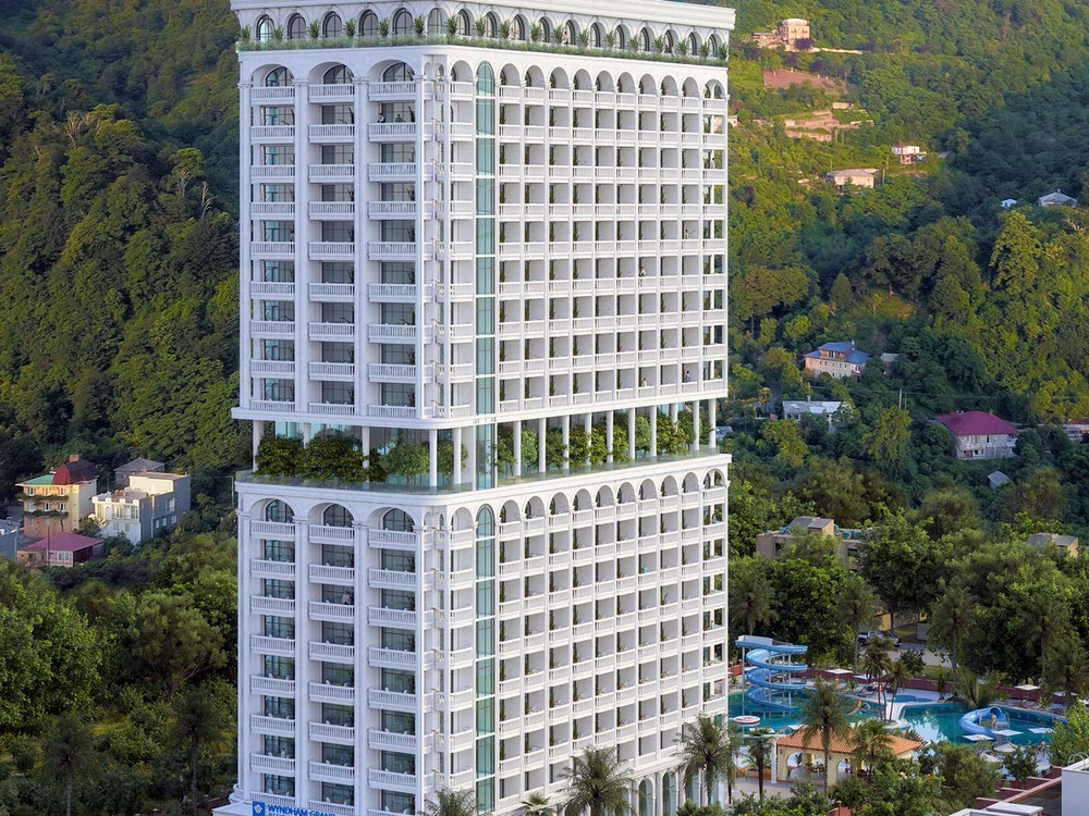 נדל"ן ב Wyndham Grand Aqua — עיין במנוע חיפוש הנדל"ן GEOLN.COM. תמונה 1