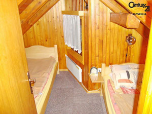 山中的房子，在斯洛文尼亚的郊区，斯洛文尼亚科尼察 — 来自开发商和业主的房地产搜索引擎 GEOLN.COM. 照片 5