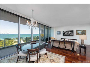 Апартаменты в США, Флорида, Белл-Харбор — Пошуковик нерухомості від забудовників і власників GEOLN.COM. Фото 2