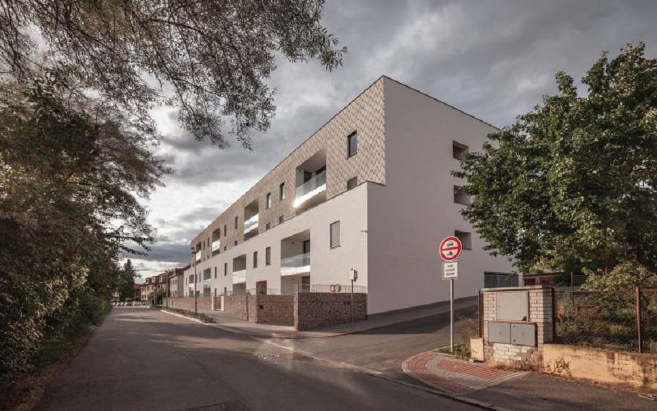 عقار للبيع في Strizkovske vyhledy — انظر إلى محرك البحث العقاري GEOLN.COM. صورة فوتوغرافية 1