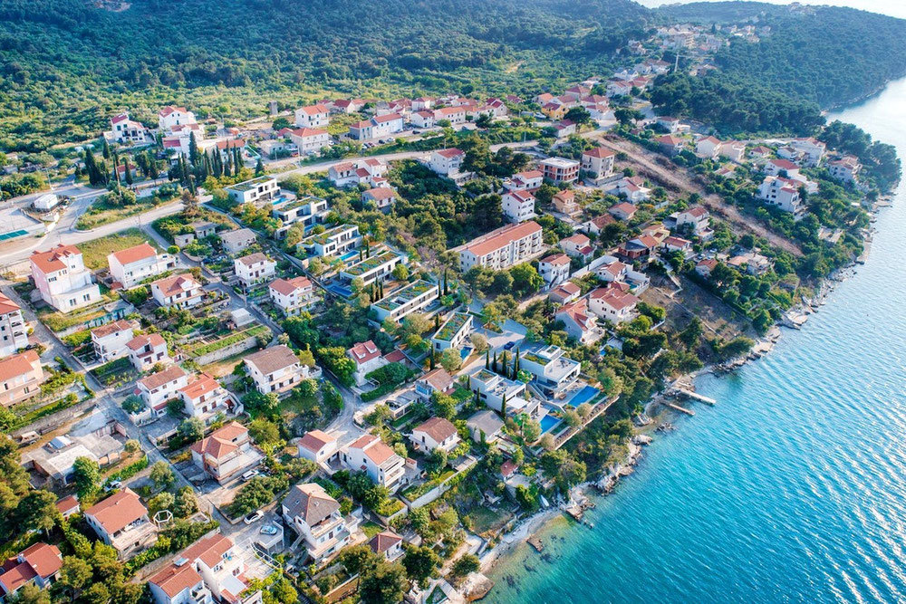 房地产在 Monart Residence — look at the real estate search engine GEOLN.COM. 照片 1