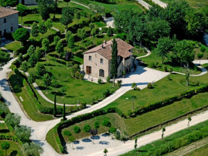 意大利托斯卡纳科尔托纳村的别墅 — 来自开发商和业主的房地产搜索引擎 GEOLN.COM. 照片 2