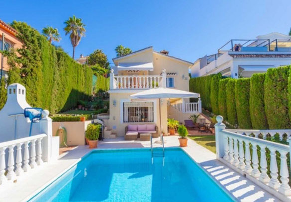 Willa 3 sypialnie 125 m² w Elviria, Hiszpania