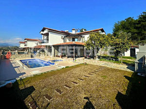 带游泳池和花园的别墅 — 来自开发商和业主的房地产搜索引擎 GEOLN.COM. 照片 8