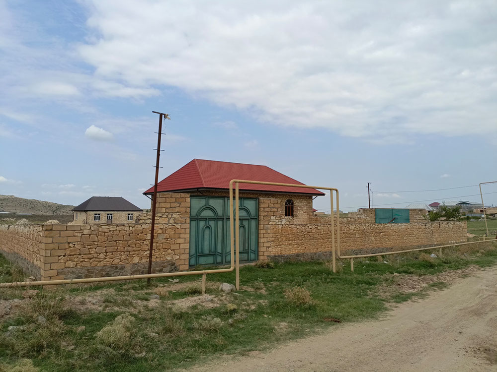 Şəmkir, Xəzri Küçəsində 6 Sot Torpaq Sahəsində Ev Satılır  — Sahiplerden yada inşaatcilardan mülkiyet arama GEOLN.COM. Fotoğraf 1