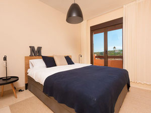 西班牙、安达卢西亚、埃斯特波纳的山区、郊区、森林中的公寓 — 来自开发商和业主的房地产搜索引擎 GEOLN.COM. 照片 8