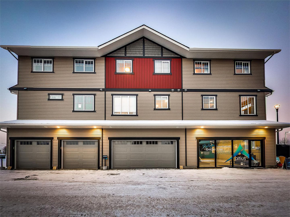 Real estate in Altius Skyview townhomes — look at the real estate search engine GEOLN.COM. Photo 1