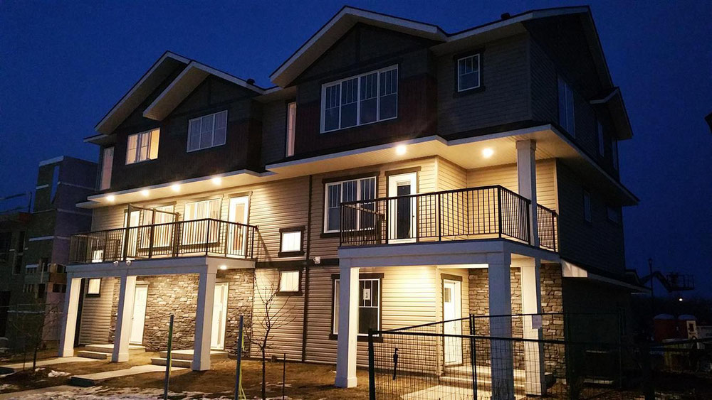 უძრავი კონება Altius Cy Becker Townhomes — გადახედეთ უძრავი ქონების საძიებო სისტემას GEOLN.COM. ფოტო 1