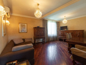 3-room apartment for sale — Find off-plan property or real estate resale directly from developers and owners GEOLN.COM. Photo 2