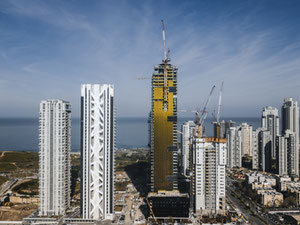 Real estate in Lighthouse — look at the real estate search engine GEOLN.COM. Photo 2