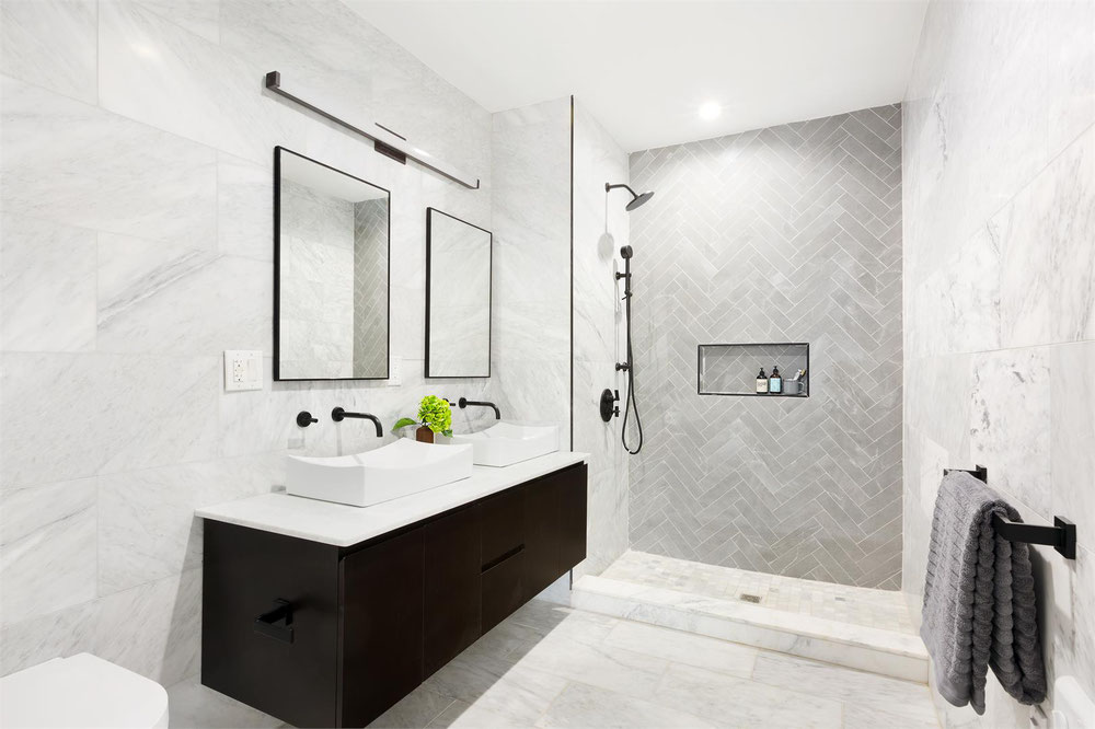 içindeki mülkiyet 108 India Street — emlak arama motoru GEOLN.COM'a bakın. Fotoğraf 1