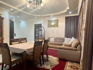 იყიდება 4 ოთახიანი ბინა — უძრავი ქონების ყიდვა და მფლო ბელებისგან GEOLN.COM. ფოტო 3