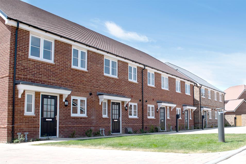 房地产在 Walton Green — look at the real estate search engine GEOLN.COM. 照片 1