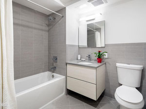 房地产在 3311 Newkirk Avenue — look at the real estate search engine GEOLN.COM. 照片 6