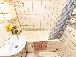 Apartamento de tres habitaciones en el centro de Minsk — Encuentre propiedades fuera del plan o reventa de bienes inmuebles directamente de desarrolladores y propietarios GEOLN.COM. Foto 11