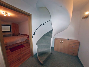 ბინა გერმანიაში, გარმიშ-პარტენკირხენში — უძრავი ქონების ყიდვა და მფლო ბელებისგან GEOLN.COM. ფოტო 13