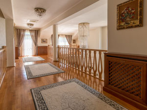 Exklusive Hausgelegenheit zum Verkauf — Immobilien-Suchservice von Bauträgern und Eigentümern GEOLN.COM. Foto 6