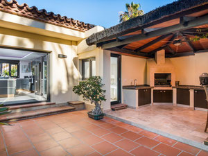 别墅 4 卧室 275 平方米，位于西班牙贝纳马拉 — 来自开发商和业主的房地产搜索引擎 GEOLN.COM. 照片 7