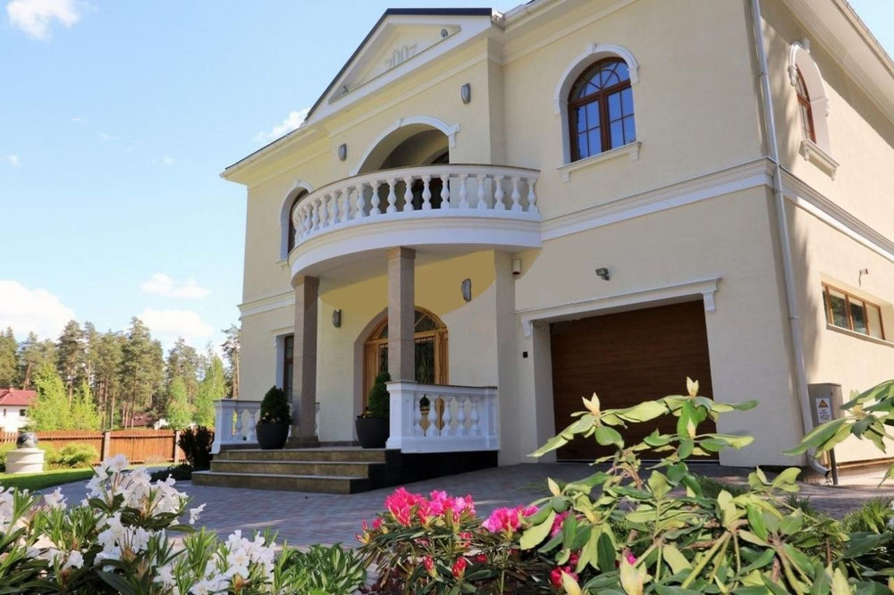 منزل على ضفاف البحيرة ، في الضواحي ، في الغابة في لاتفيا ، ريغا ، أولبروكا — ابحث عن عقار قيد الإنشاء أو عقار معاد بيعه مباشرة من المطورين والملاك GEOLN.COM. صورة فوتوغرافية 1