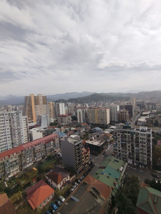 Alquiler de estudio espacioso con vistas — Encuentre propiedades fuera del plan o reventa de bienes inmuebles directamente de desarrolladores y propietarios GEOLN.COM. Foto 1