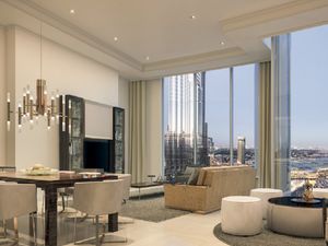 房地产在 Opera Grand — look at the real estate search engine GEOLN.COM. 照片 3