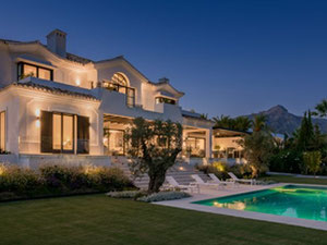 Villa 6 bedrooms 946 m² in Nueva Andalucia, Spain — Find off-plan property or real estate resale directly from developers and owners GEOLN.COM. Photo 6