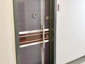 An apartment to live in one of the best buildings in Batumi, one hundred meters from the Metro City shopping center — Find off-plan property or real estate resale directly from developers and owners GEOLN.COM. Photo 7