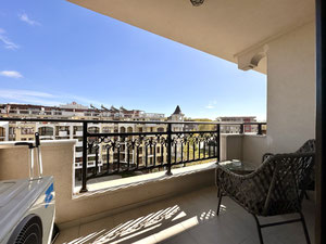 保加利亚。美丽的40平方米公寓，俯瞰阳光海滩的游泳池。 — 来自开发商和业主的房地产搜索引擎 GEOLN.COM. 照片 13