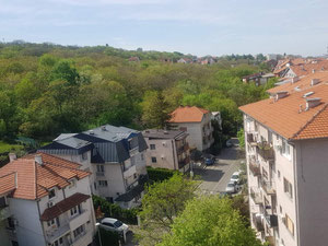 出售 4.0 豪华公寓 Čelebonovića Bežanijska kosa 新贝尔格莱德 无障碍坡道 公园景观 巨大露台 玻璃冬季房屋 装修过的 家具齐全的 租赁物业 — 来自开发商和业主的房地产搜索引擎 GEOLN.COM. 照片 2