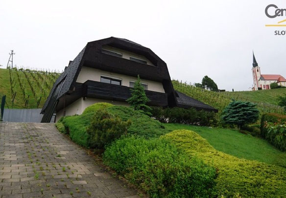 House in the suburbs in Slovenia, Maribor, Malecnik