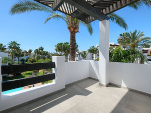 公寓 2 卧室 102 平方米，位于西班牙埃斯特波纳 — 来自开发商和业主的房地产搜索引擎 GEOLN.COM. 照片 3