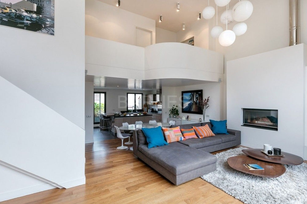 Apartment in France, Courbevoie — Find off-plan property or real estate resale directly from developers and owners GEOLN.COM. Photo 1