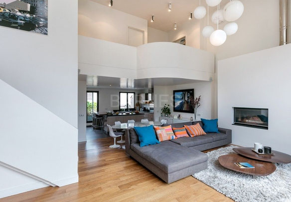 Apartment in France, Courbevoie