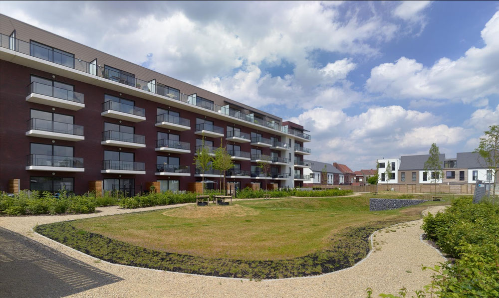 Real estate in Park 1302 — look at the real estate search engine GEOLN.COM. Photo 1