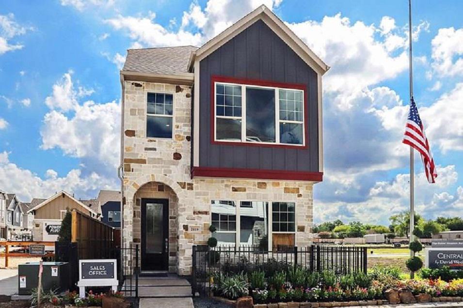 房地产在 Ashford Manor - Courtyard Homes — look at the real estate search engine GEOLN.COM. 照片 1