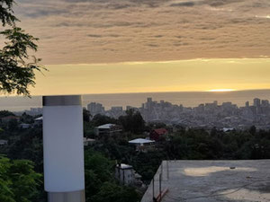 出售带露台和大花园的豪华三层别墅。 — 来自开发商和业主的房地产搜索引擎 GEOLN.COM. 照片 2