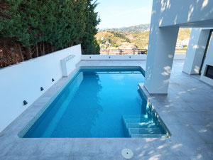Villa 4 bedrooms 230 m² in Nueva Andalucia, Spain — Find off-plan property or real estate resale directly from developers and owners GEOLN.COM. Photo 15