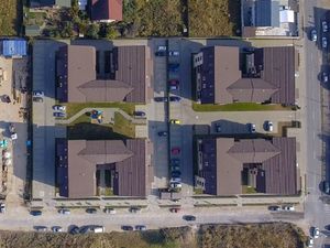 Real estate in Segovia Garden Apartments — look at the real estate search engine GEOLN.COM. Photo 5