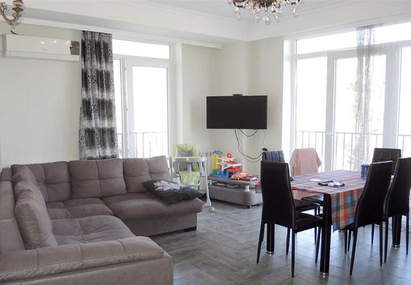 Saburtalo的4个房间的公寓。购买第比利斯的公寓