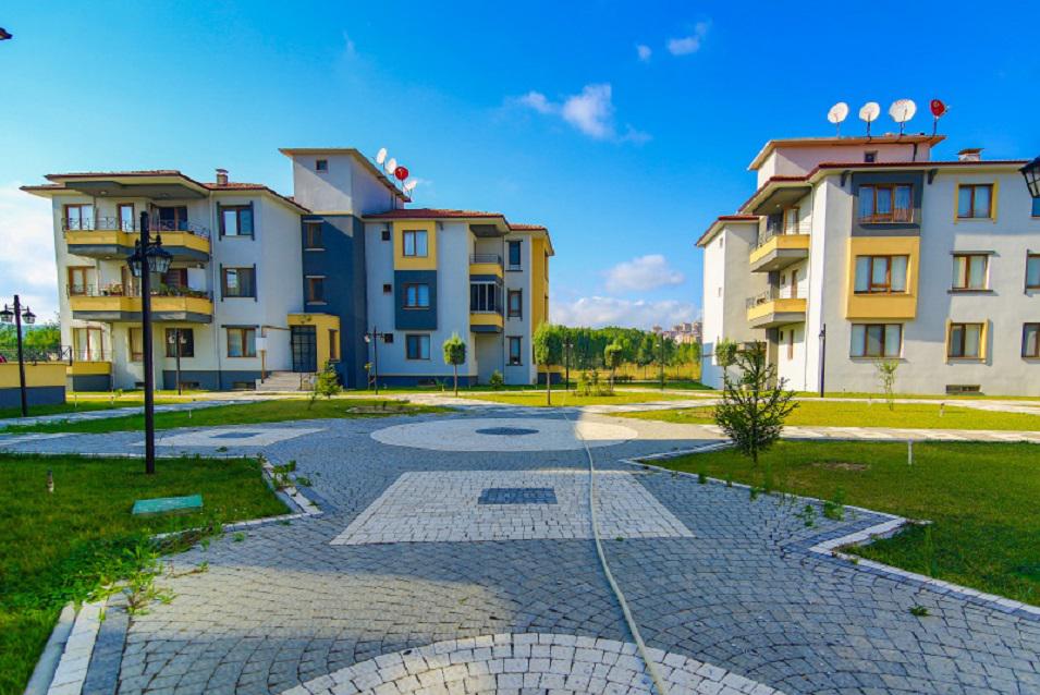 Нерухомість в Golbasi Evleri — дивіться на пошуковику нерухомості GEOLN.COM. Фото 1