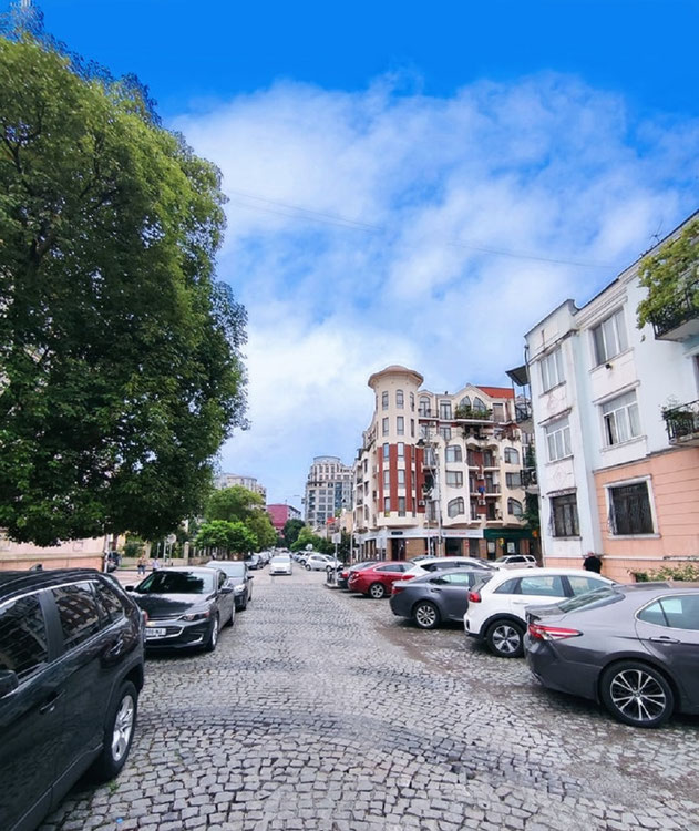 市中心区待售公寓 — 来自开发商和业主的房地产搜索引擎 GEOLN.COM. 照片 1