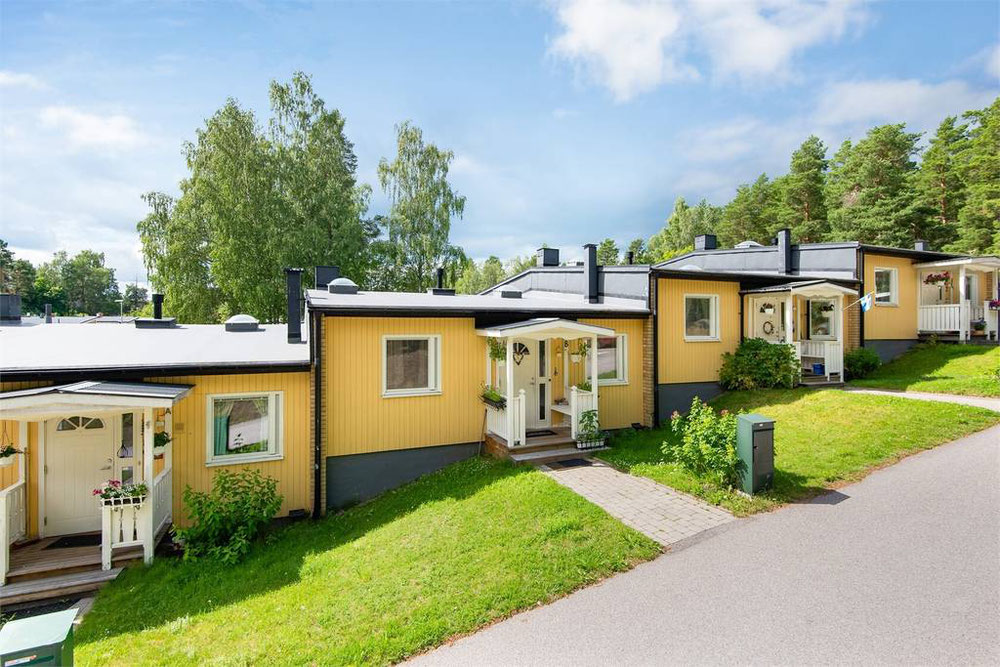 عقار للبيع في Skogsfruvagen 2 B — انظر إلى محرك البحث العقاري GEOLN.COM. صورة فوتوغرافية 1