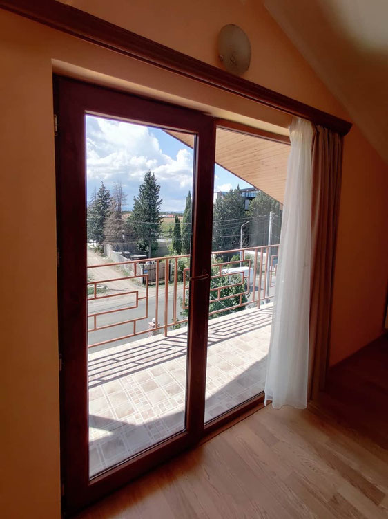 出售伊维尔图巴尼的酒店 — 来自开发商和业主的房地产搜索引擎 GEOLN.COM. 照片 1