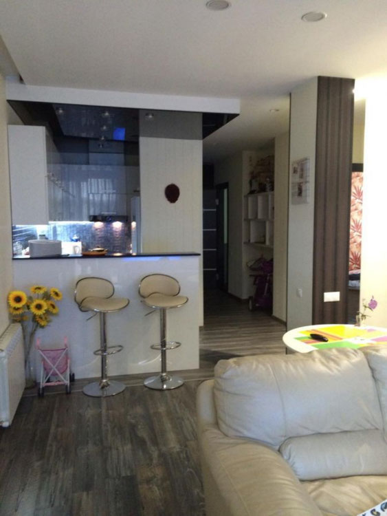 იყიდება 3 ოთახიანი ბინა — უძრავი ქონების ყიდვა და მფლო ბელებისგან GEOLN.COM. ფოტო 1