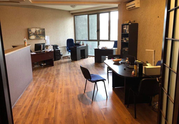 中心有3间卧室的公寓