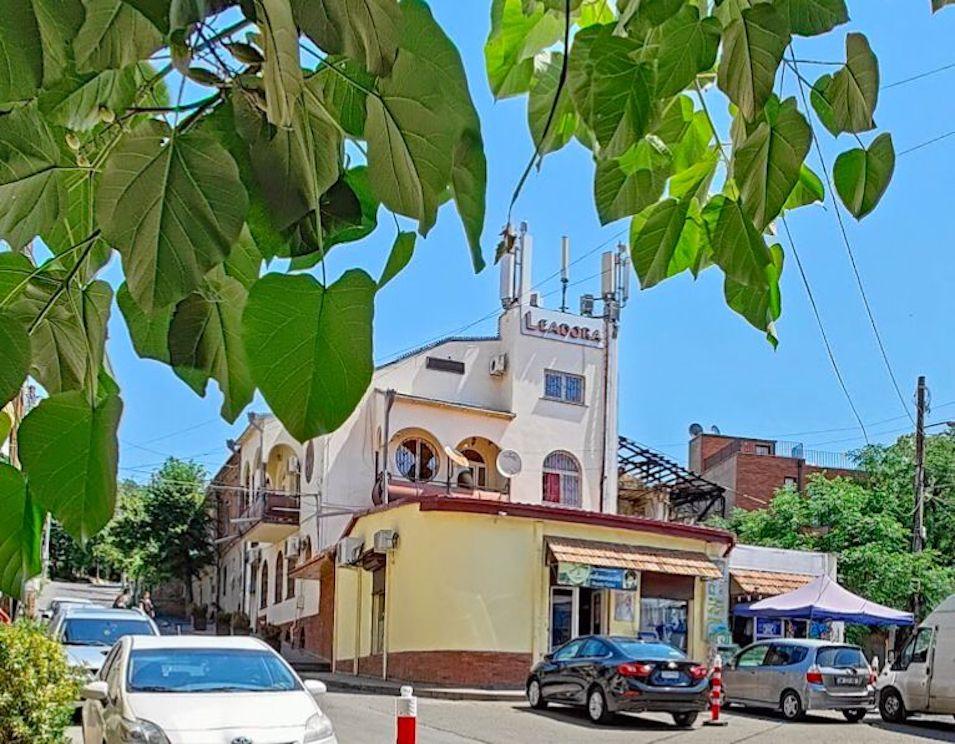 Commercial real estate for sale (hotel in Old Tbilisi) — Find off-plan property or real estate resale directly from developers and owners GEOLN.COM. Photo 1